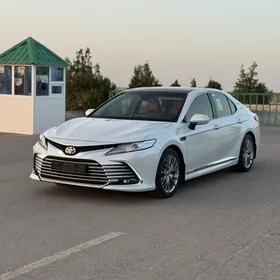 Toyota Camry 2024