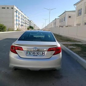 Toyota Camry 2013