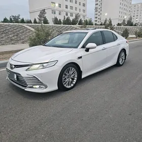 Toyota Camry 2020