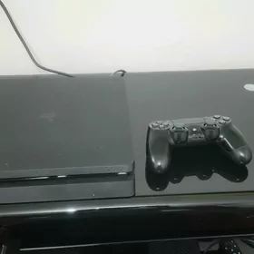 ps 4 slim