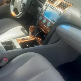 Toyota Camry 2010