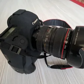 Canon 5D mark 3 / 24-105