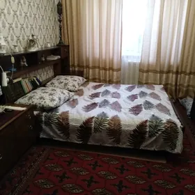 Spalny halysy stoly
