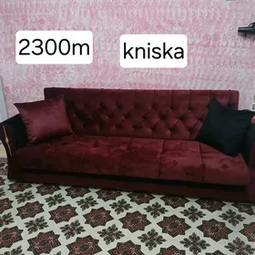 Diwan kniska