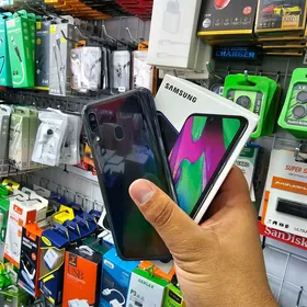 Samsung A40