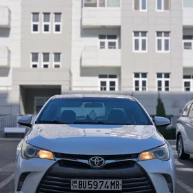 Toyota Camry 2017