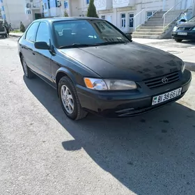 Toyota Camry 1999