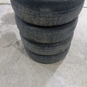 текер