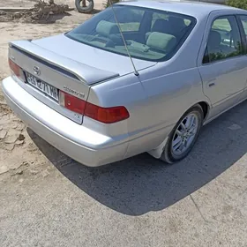 Toyota Camry 2000