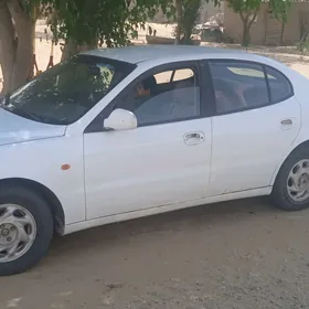 Daewoo Leganza 1998