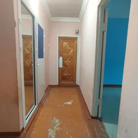 2 nji etaj 2 komnat eksp jaý