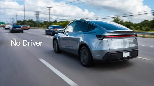 Маск: Электромобиль Tesla впервые сам доставил себя покупателю