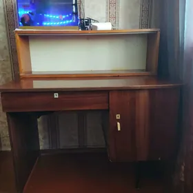 ПИСЬМЕННЫЙ  СТОЛ