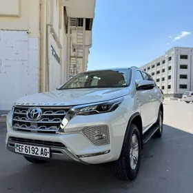 Toyota Fortuner 2024