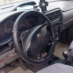 Opel Sintra 1998