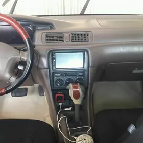 Toyota Camry 1998