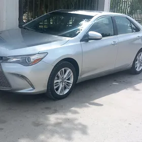 Toyota Camry 2016