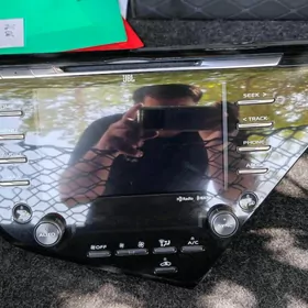 Camry 2020 manitor JBL