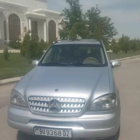 Mercedes-Benz ML350 2002