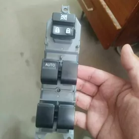 Toyota sentr zamok