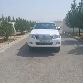 Toyota Hilux 2012