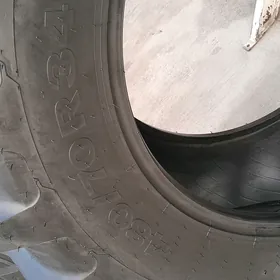 Traktor 480/70R34 15.5/-38