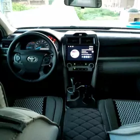 Toyota Camry 2011
