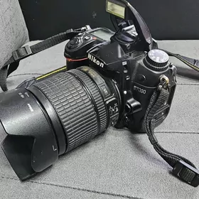 nikon D 7000