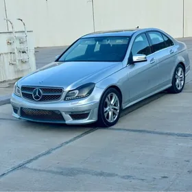 Mercedes-Benz C300 2012