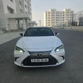 Lexus ES 350 2019