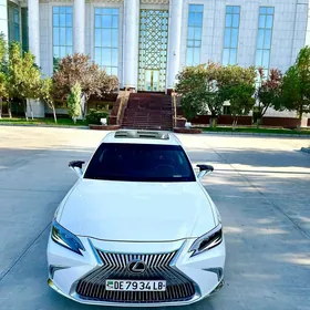 Lexus ES 350 2019
