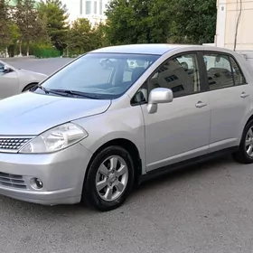 Nissan Versa 2010