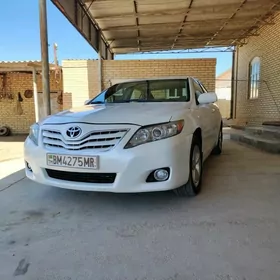 Toyota Camry 2010