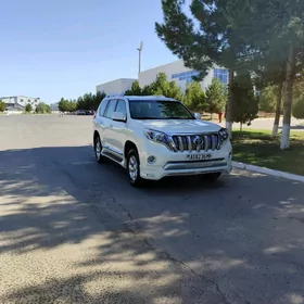 Toyota Land Cruiser Prado 2014