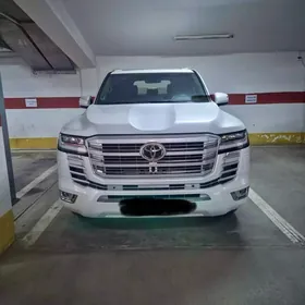 Toyota Land Cruiser 2024