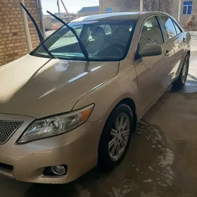 Toyota Camry 2011