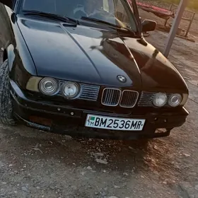 BMW 525 1988
