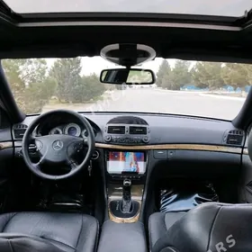 Mercedes-Benz E320 2003