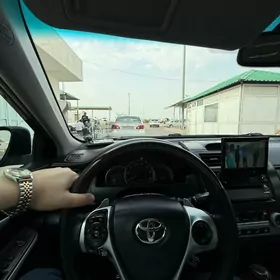 Toyota Camry 2013