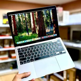 Б/У MacBook Pro/ M1 /256GB