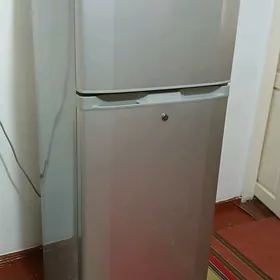 haladilnik Hitachi
