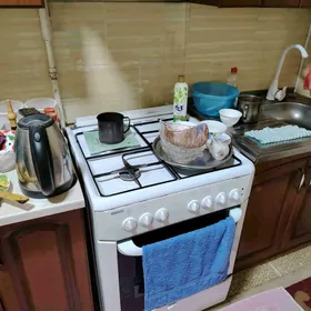 Продам газовую печь