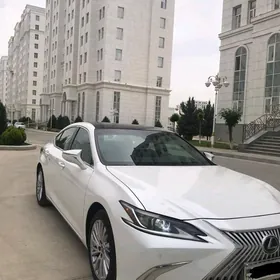 Lexus ES 350 2019