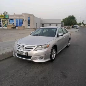 Toyota Camry 2010