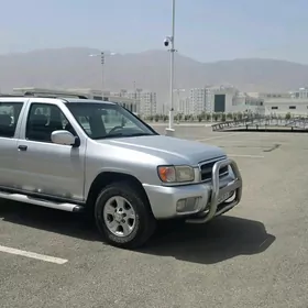 Nissan Pathfinder 2003