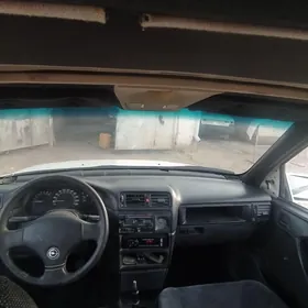 Opel Vectra 1992
