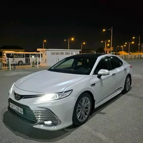 Toyota Camry 2018