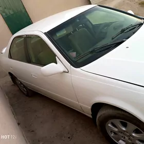 Toyota Camry 2000