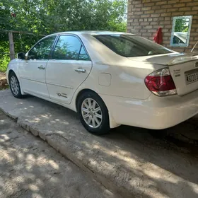 Toyota Camry 2004