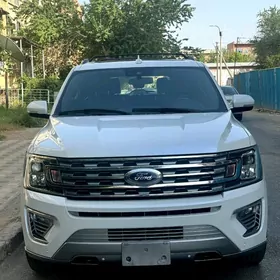 Ford Expedition 2020